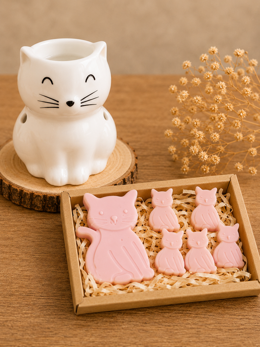 Charley Cat Gift Set