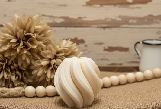 Small Swirl Candle