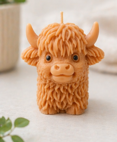 Highland cow Mini Candle