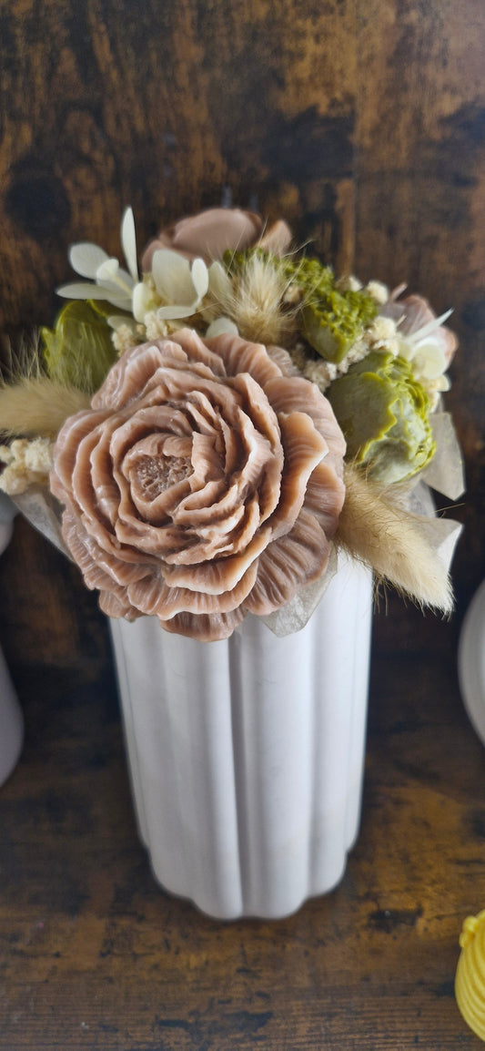 Tall Vase Bouquet - Daffodil and vanilla